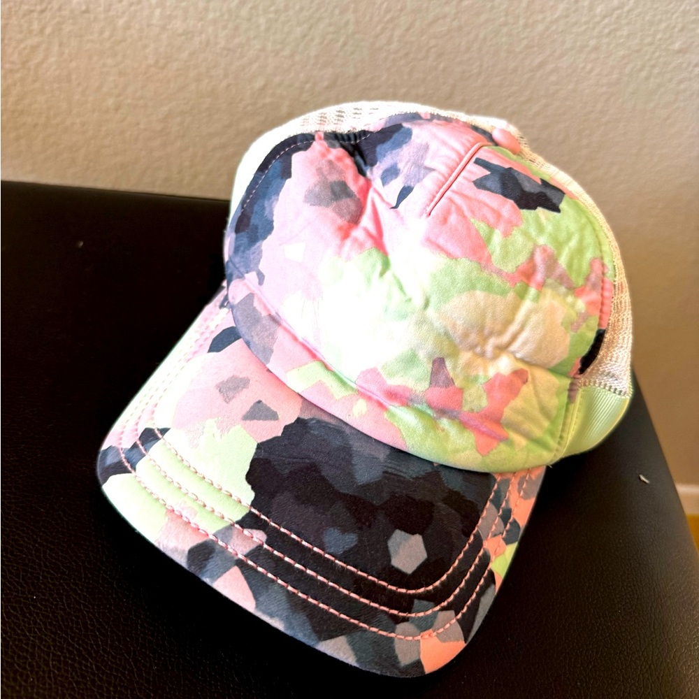 Lululemon Sup baseball hat